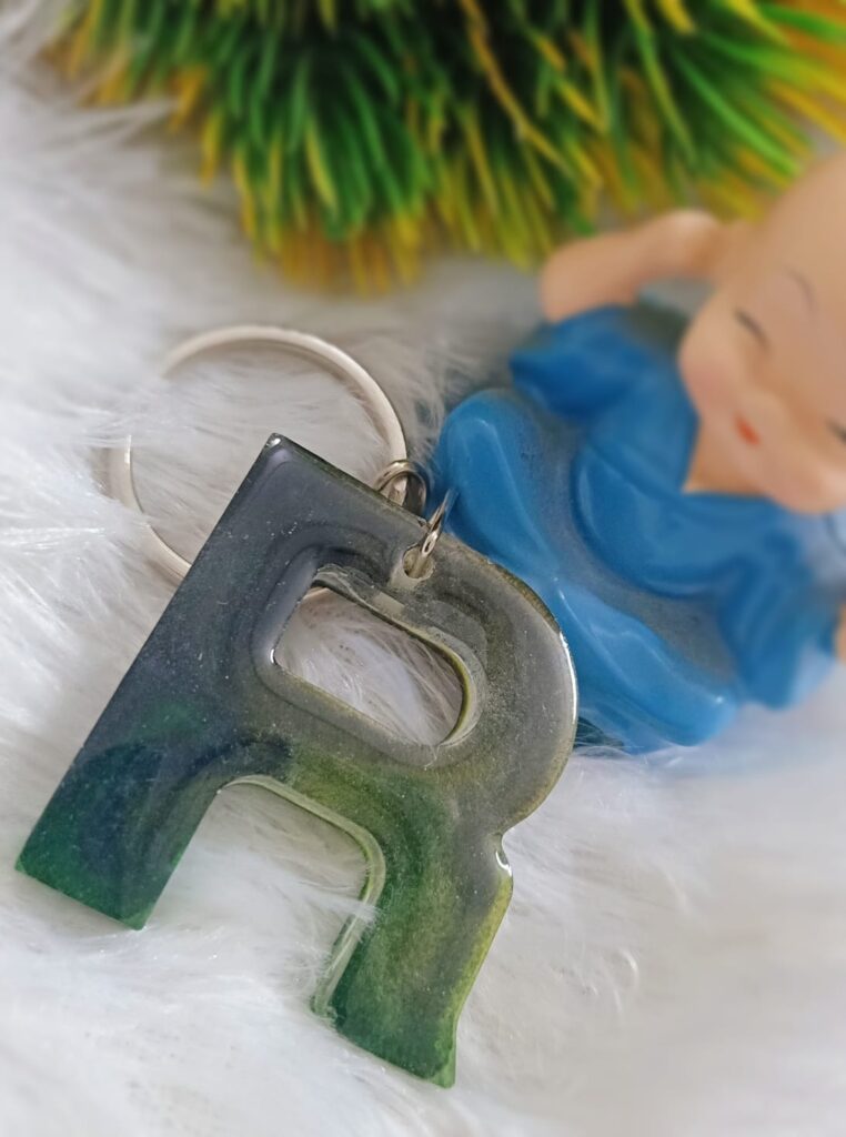 Resin R Alphabet Key Chain | Revolusis Instore