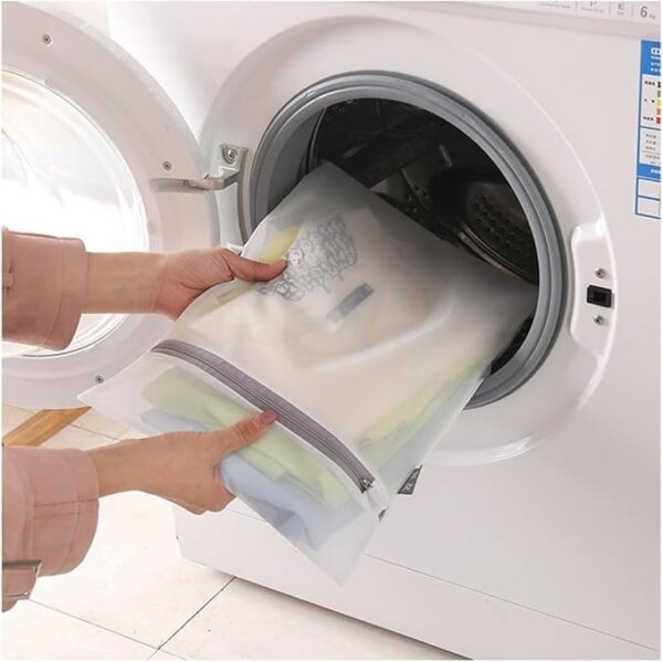 Reusable Multipurpose Mesh Laundry Bags with Zip -Set of 4